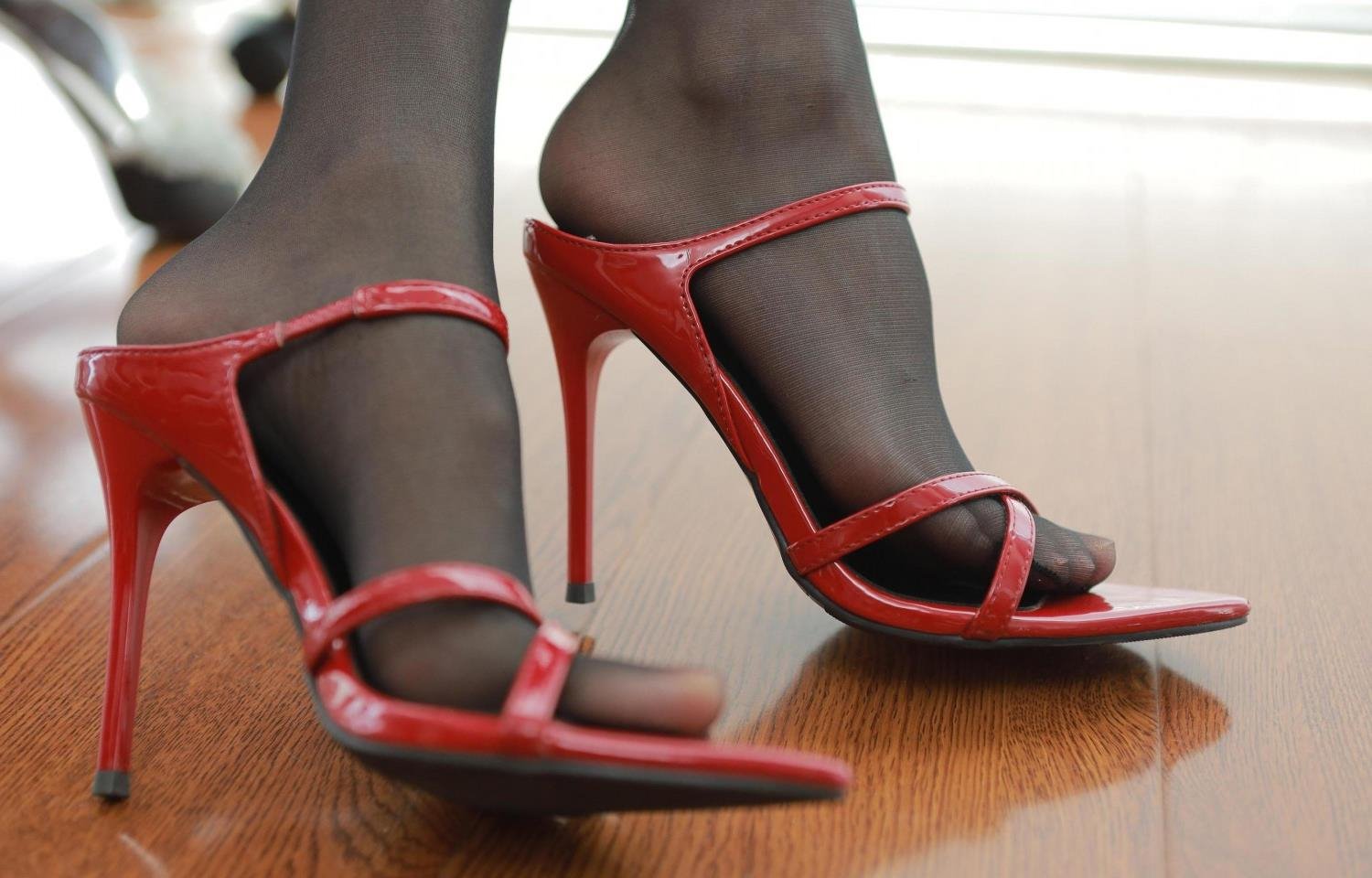 Ů�����а�