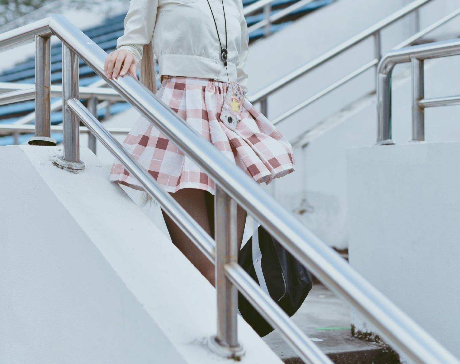 ����Ůͬ�ӵ�����