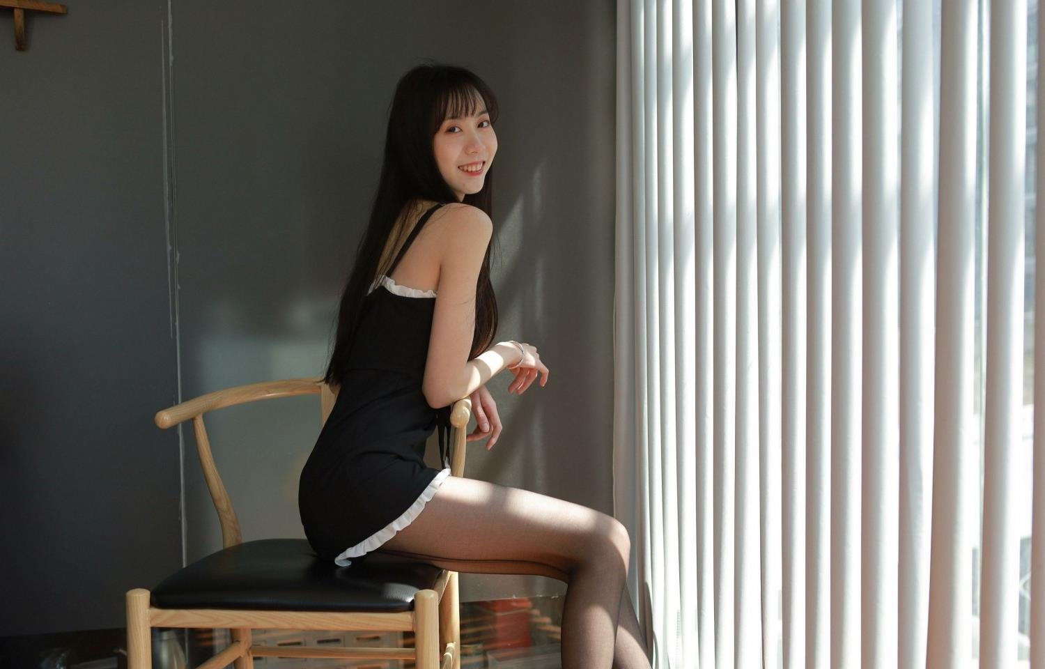 ��Ů�������ֿ�������