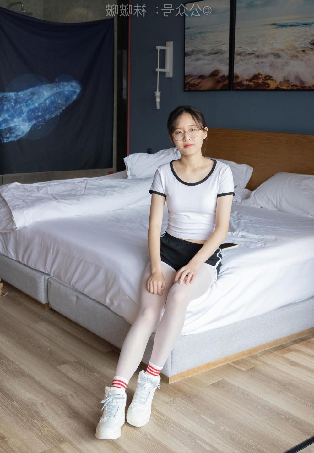 双人打扑克剧烈运动视频大全