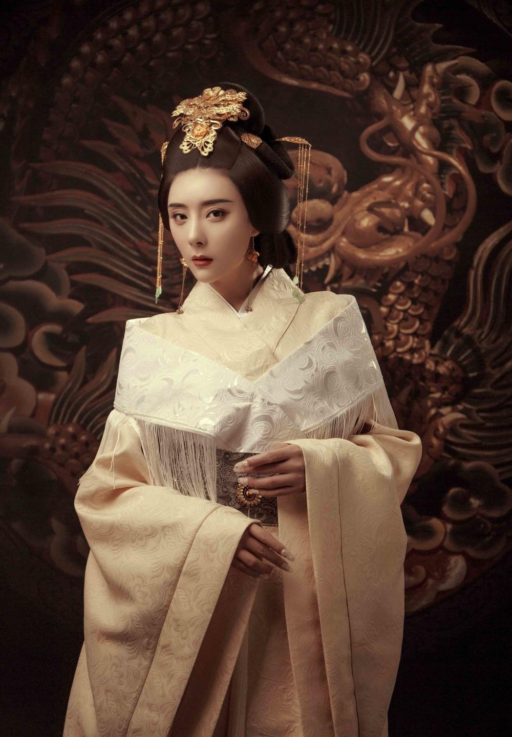 Ů�����汻����Ƶ��Ѳ���